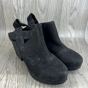 Eileen Fisher Charcoal Leather Clogs